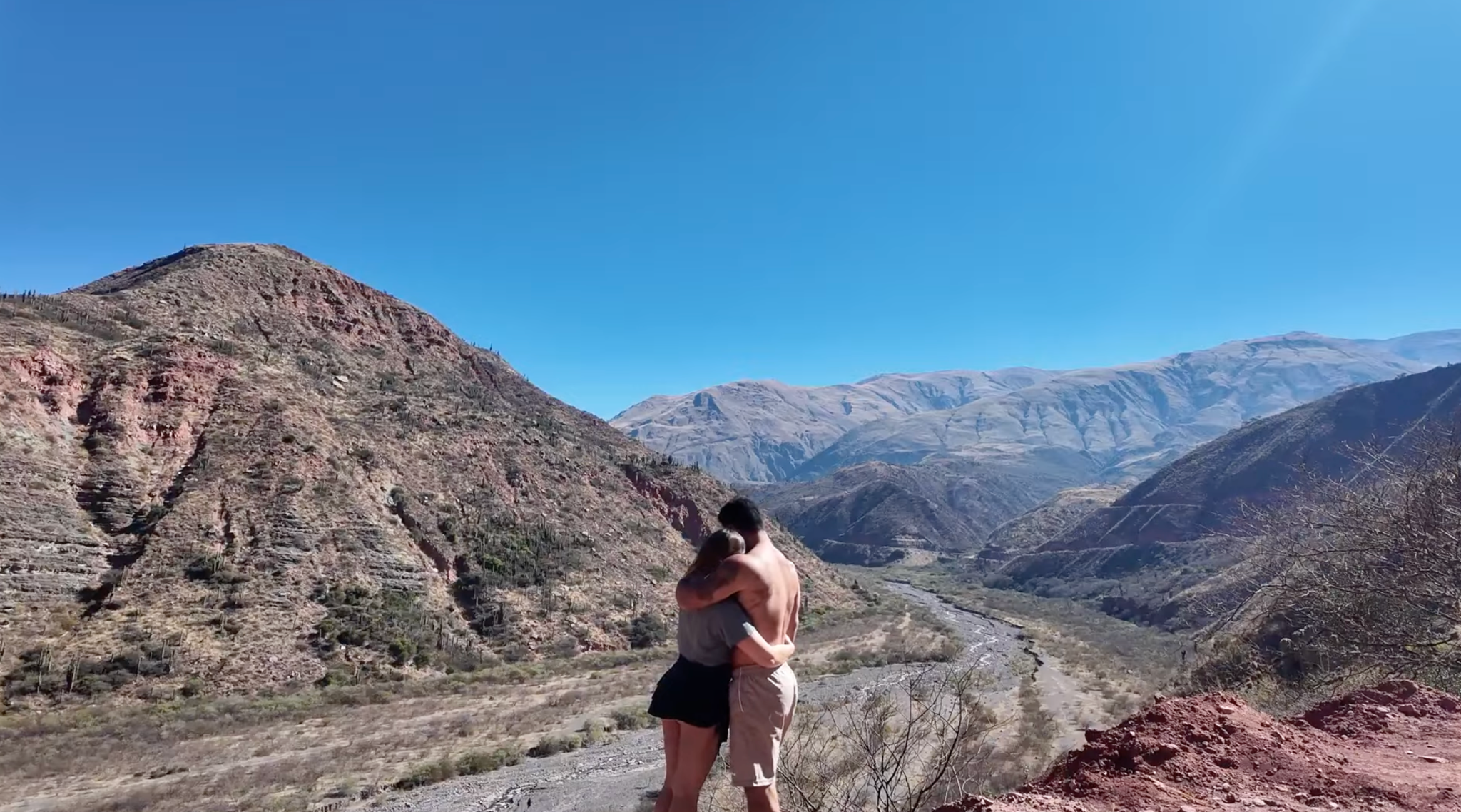 Estrada em Dois na viagem da Argentina ao Atacama